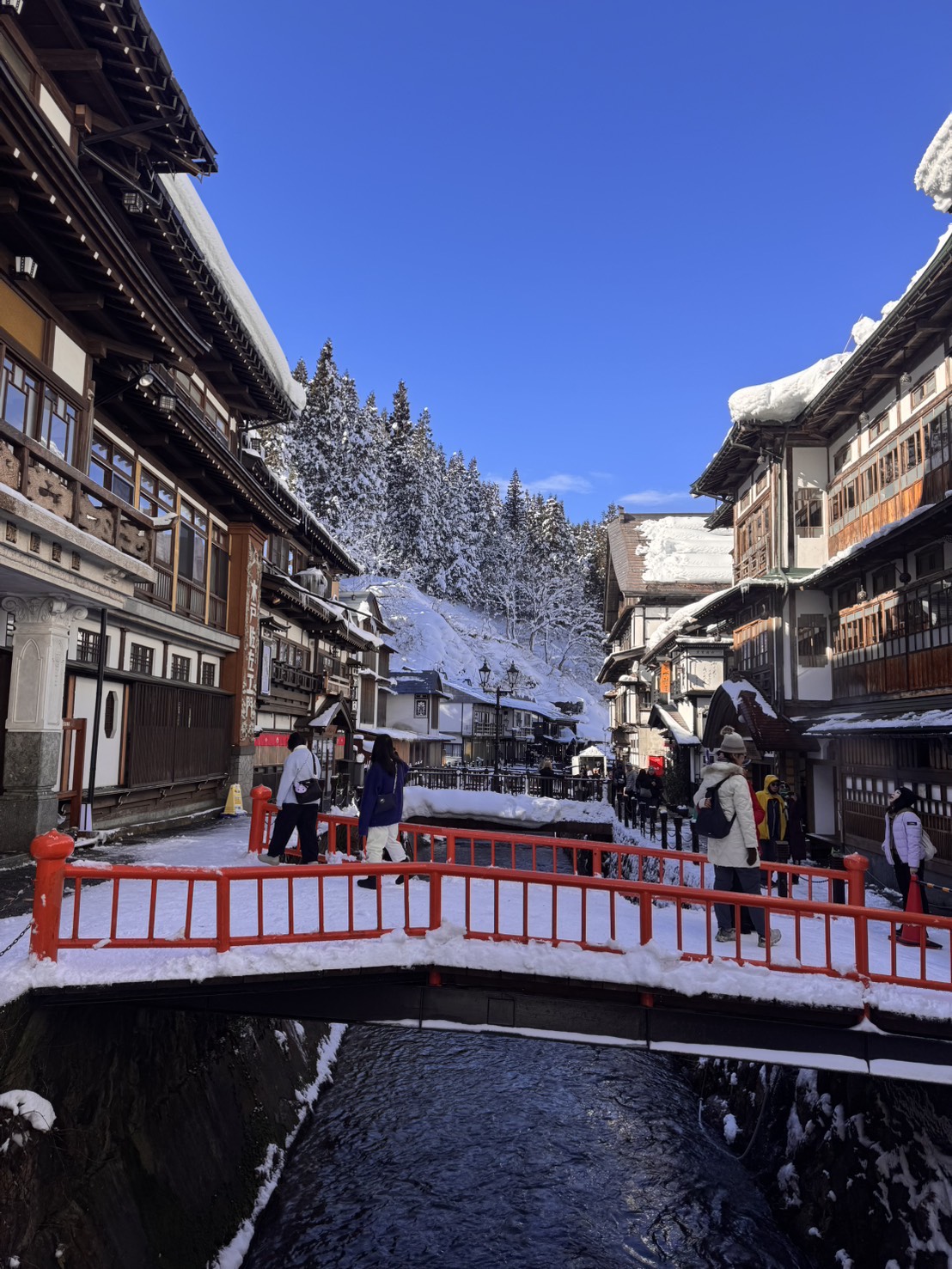 銀山溫泉